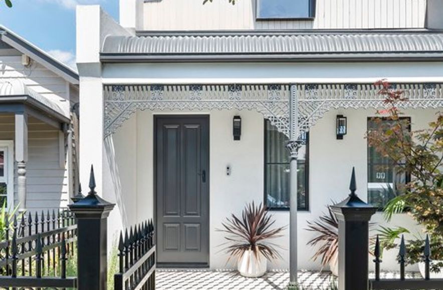 Beaconsfield Residence I