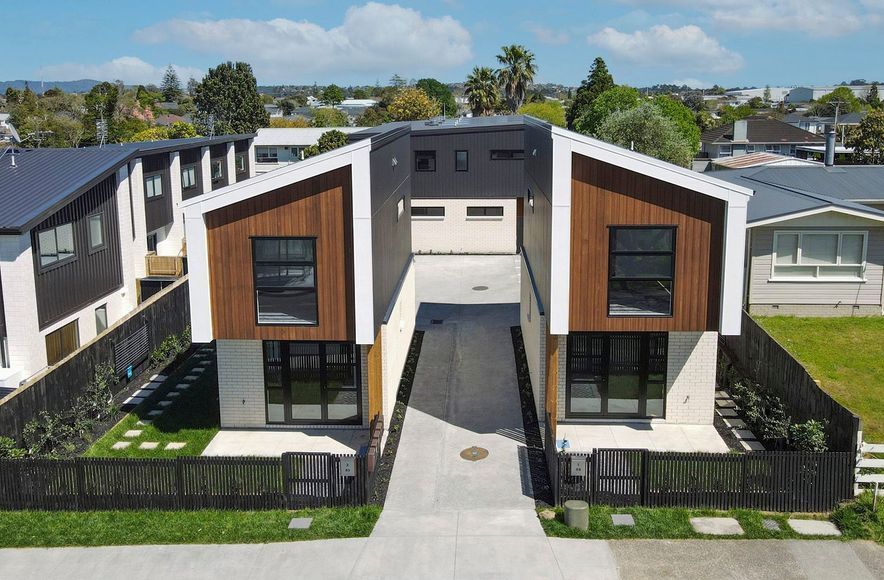 Beach Road,   Te Atatu Peninsula