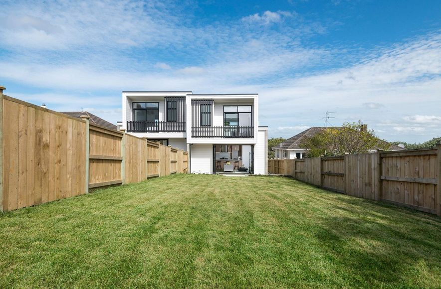 Castledine Crescent, Glen Innes