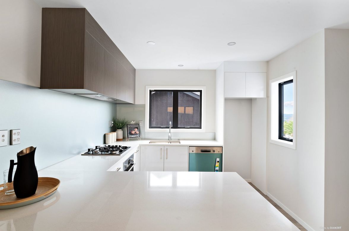 Clearview Heights, Ranui