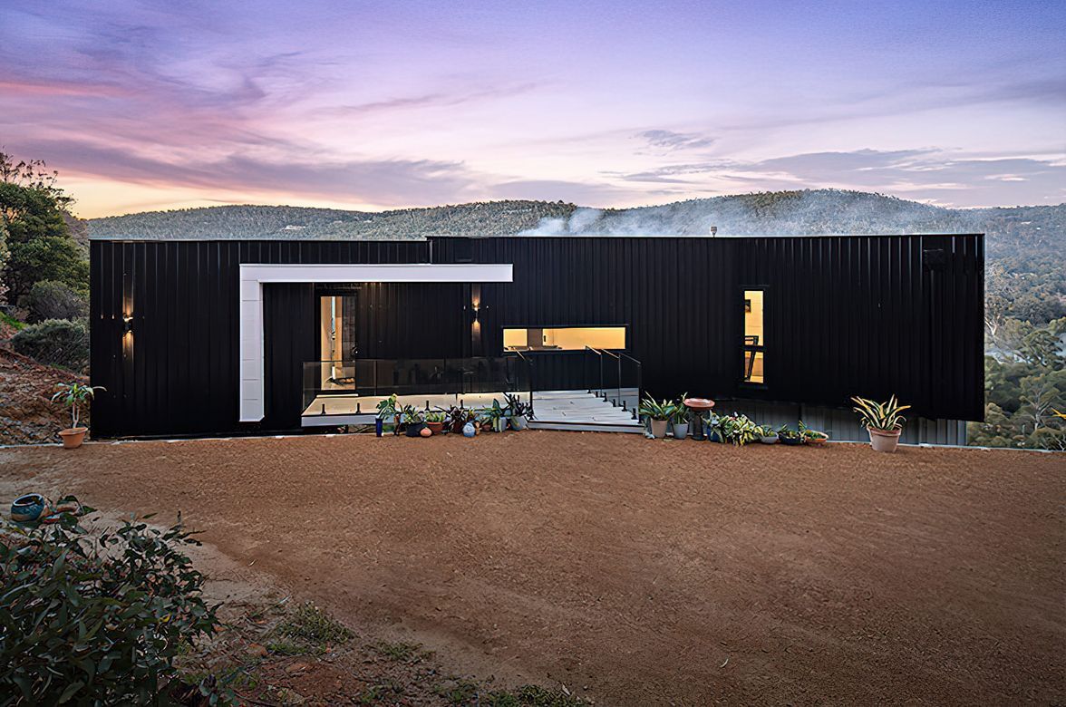 Big V House, Kelmscott