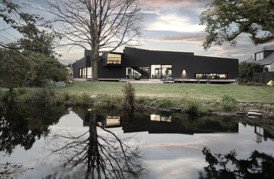 Desmond House