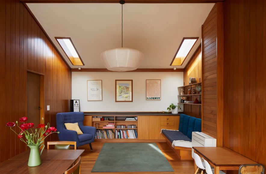 Lucking House
