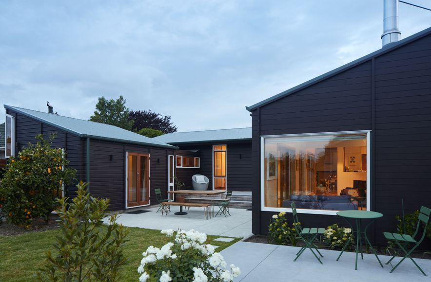 Lucking House