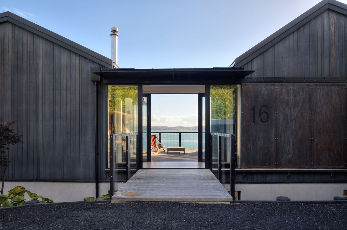 Maraetai, Beach House