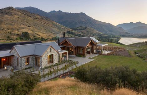 Arrowtown - Lake Hayes Road House