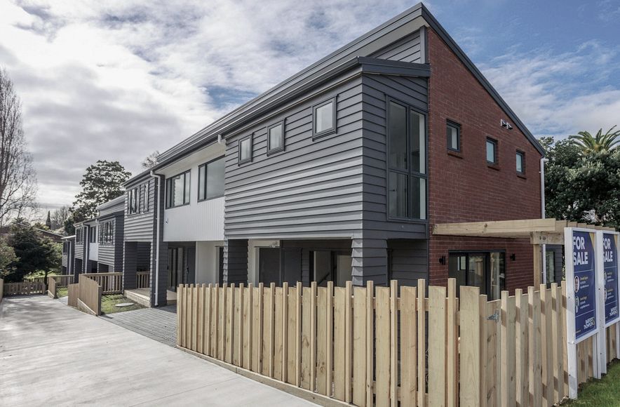 McLean Avenue, Papatoetoe