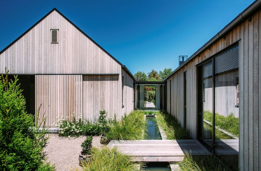 Snowdon Road River House