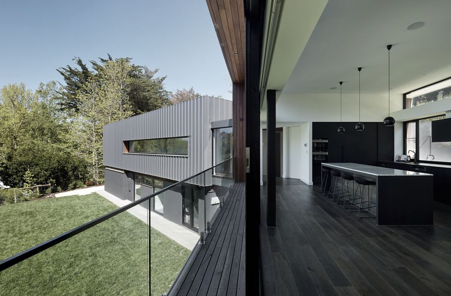 Bond Residence