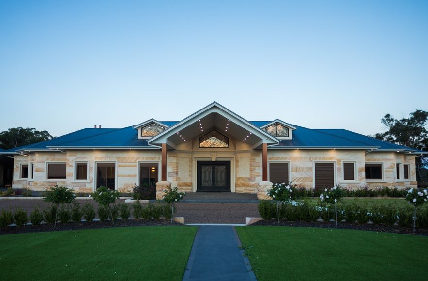 The Rock; Single-storey Neo-colonial Australian Sandstone Farmhouse