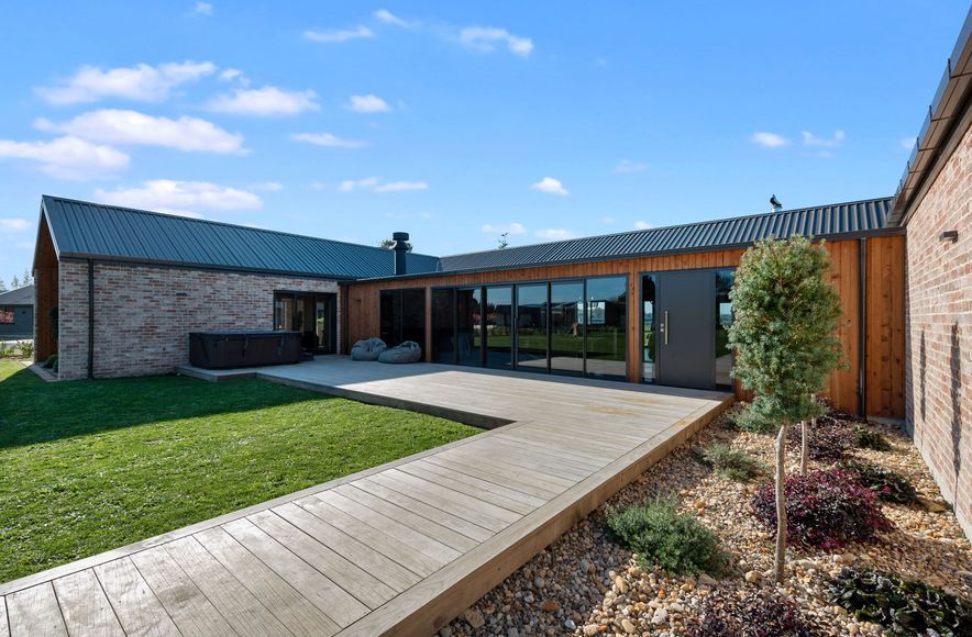 McClure St Pirongia