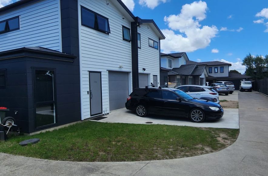 Molotok Group Town Houses
