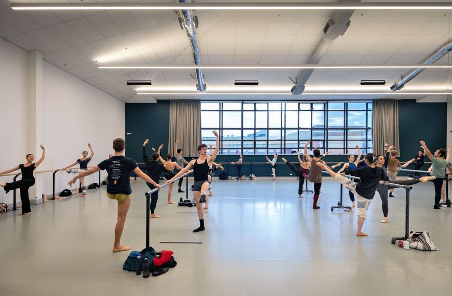 Latitude Lighting and the Royal New Zealand Ballet