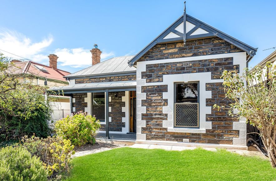 Contemporary Addition in Parkside