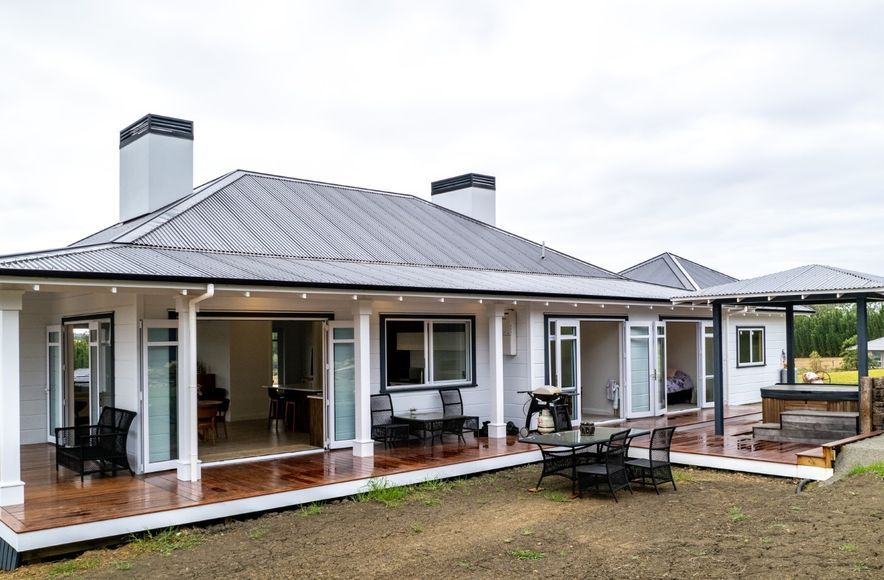 Lone Gum Villa