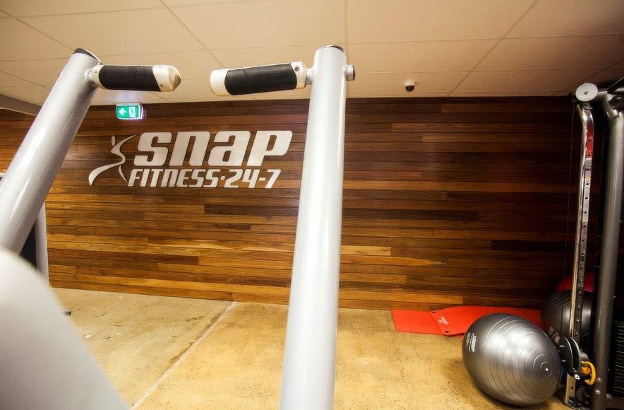 A Natural Gym Oasis: Spotted Gum Cladding enhanced with CUTEK® extreme CD50